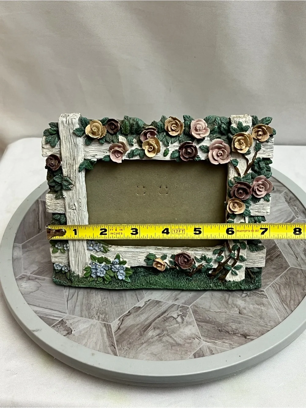Vintage Style Rose Garden Picture Frame 5x3.5 Floral Resin Cottagecore Decor